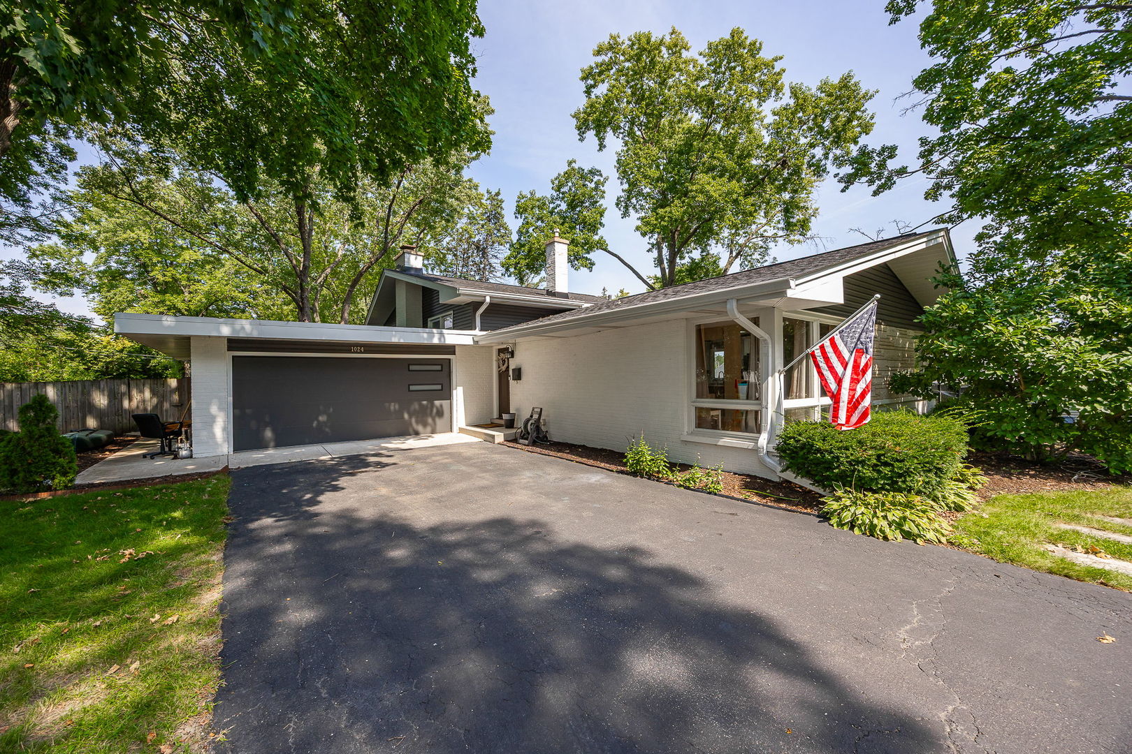 1024 Catalpa Lane