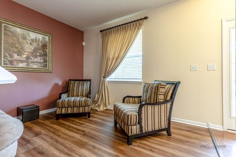 Tiny photo for 3316 Highwood Court, Elgin, IL 60124 (MLS # 12429391)