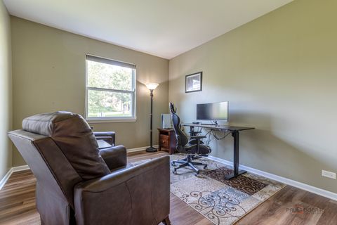 Tiny photo for 3316 Highwood Court, Elgin, IL 60124 (MLS # 12429391)