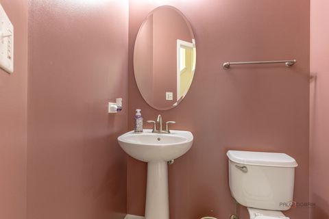 Tiny photo for 3316 Highwood Court, Elgin, IL 60124 (MLS # 12429391)
