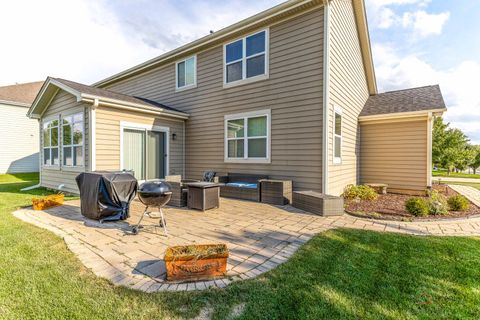 Tiny photo for 3316 Highwood Court, Elgin, IL 60124 (MLS # 12429391)