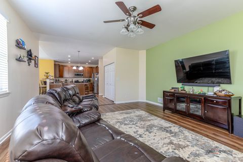 Tiny photo for 3316 Highwood Court, Elgin, IL 60124 (MLS # 12429391)