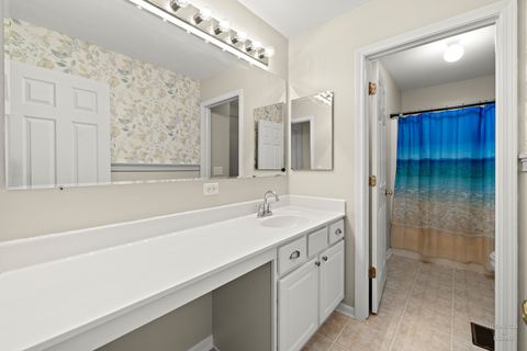 Tiny photo for 11561 Beacon Avenue, Huntley, IL 60142 (MLS # 12515656)