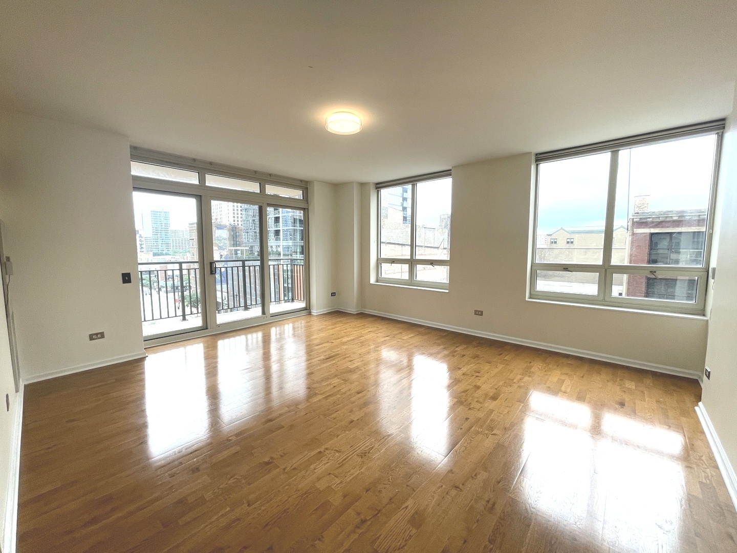1111 S WABASH Avenue 711