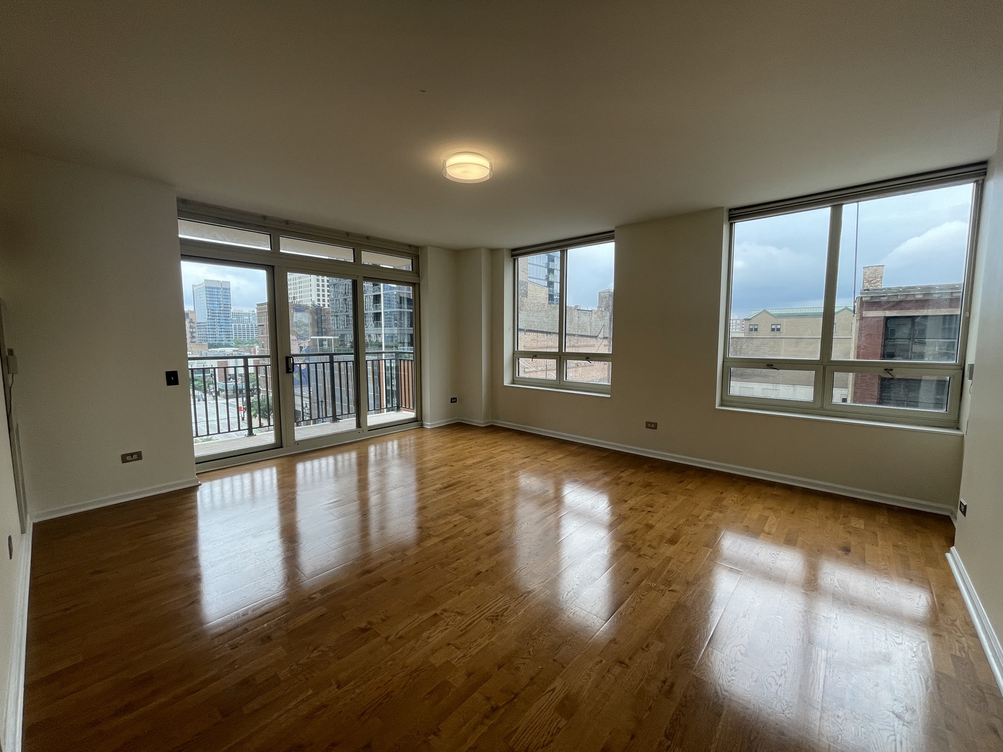 1111 S WABASH Avenue 711
