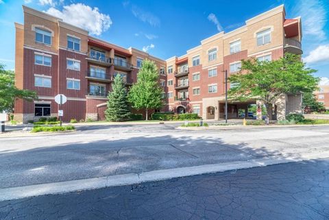 Photo of 1210 N Foxdale Drive #105, Addison, IL 60101 (MLS # 12429000)