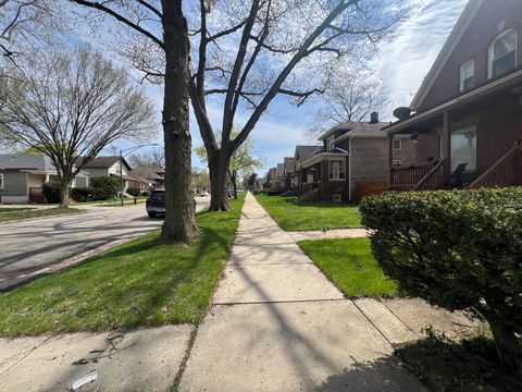 Tiny photo for 11916 S Harvard Avenue, Chicago, IL 60628 (MLS # 12346665)