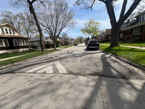 Tiny photo for 11916 S Harvard Avenue, Chicago, IL 60628 (MLS # 12346665)