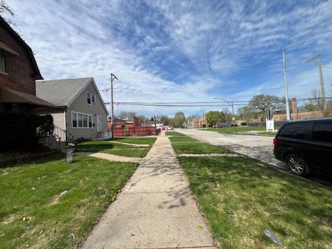 Tiny photo for 11916 S Harvard Avenue, Chicago, IL 60628 (MLS # 12346665)