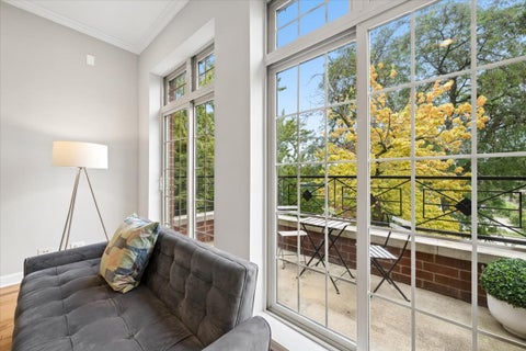 Tiny photo for 4932 N Harding Avenue #3N, Chicago, IL 60625 (MLS # 12769070)