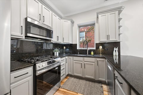 Tiny photo for 4932 N Harding Avenue #3N, Chicago, IL 60625 (MLS # 12769070)
