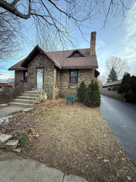 A home in Oak Lawn