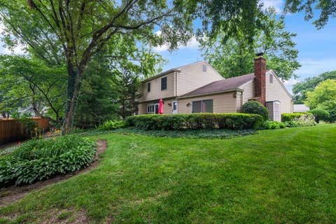 Tiny photo for 321 Ambleside Drive, Roselle, IL 60172 (MLS # 12684784)