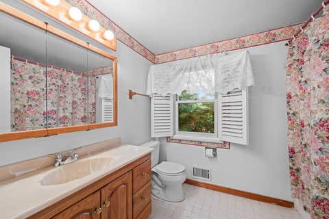 Tiny photo for 321 Ambleside Drive, Roselle, IL 60172 (MLS # 12684784)