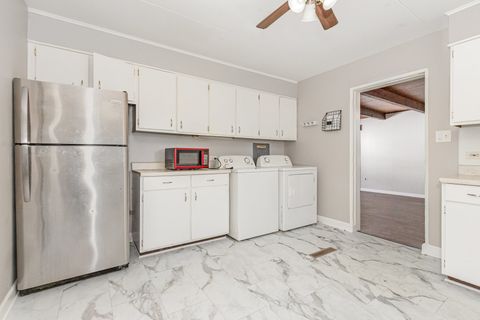 Tiny photo for 15045 Terrace Lane, Midlothian, IL 60445 (MLS # 12489754)