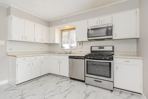 Tiny photo for 15045 Terrace Lane, Midlothian, IL 60445 (MLS # 12489754)