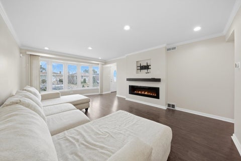 Tiny photo for 550 Yates Avenue, Calumet City, IL 60409 (MLS # 12786586)