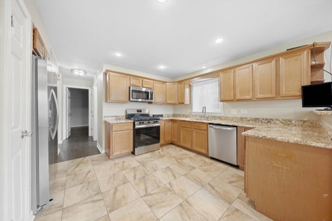 Tiny photo for 550 Yates Avenue, Calumet City, IL 60409 (MLS # 12786586)