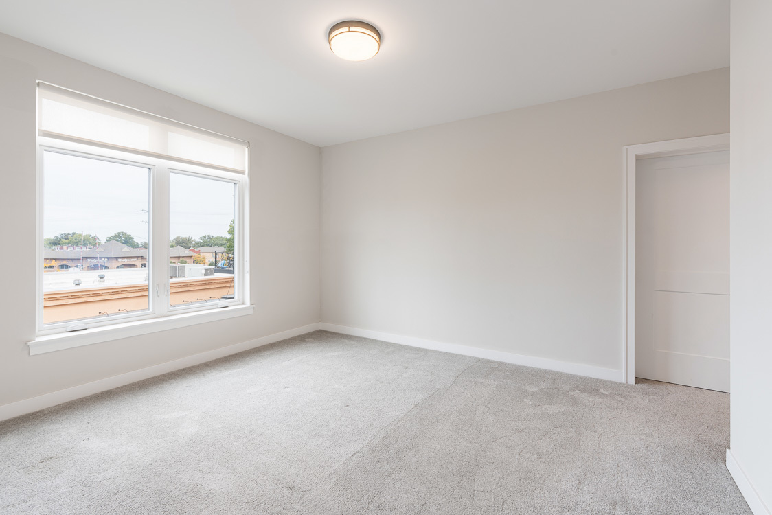 246 Green Bay Road 306