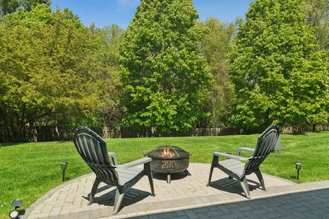 Tiny photo for 2313 Avalon Drive, Buffalo Grove, IL 60089 (MLS # 12645963)