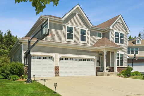 Tiny photo for 2313 Avalon Drive, Buffalo Grove, IL 60089 (MLS # 12645963)