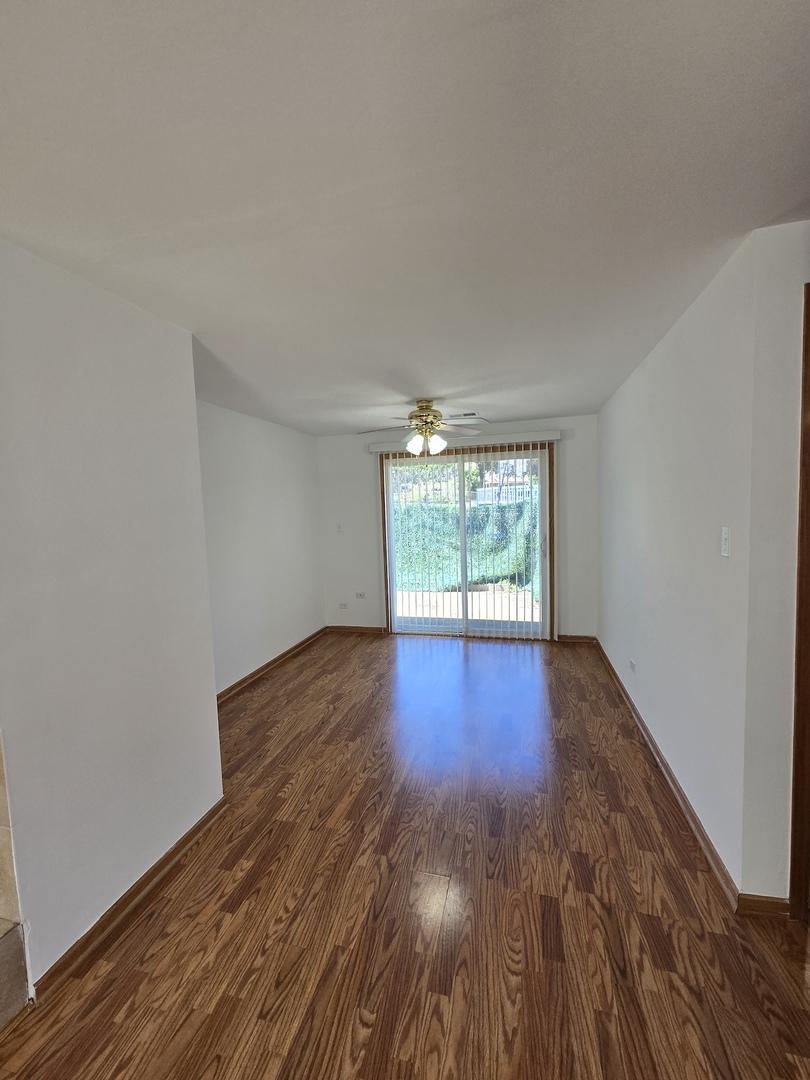 1832 W Weathersfield Way