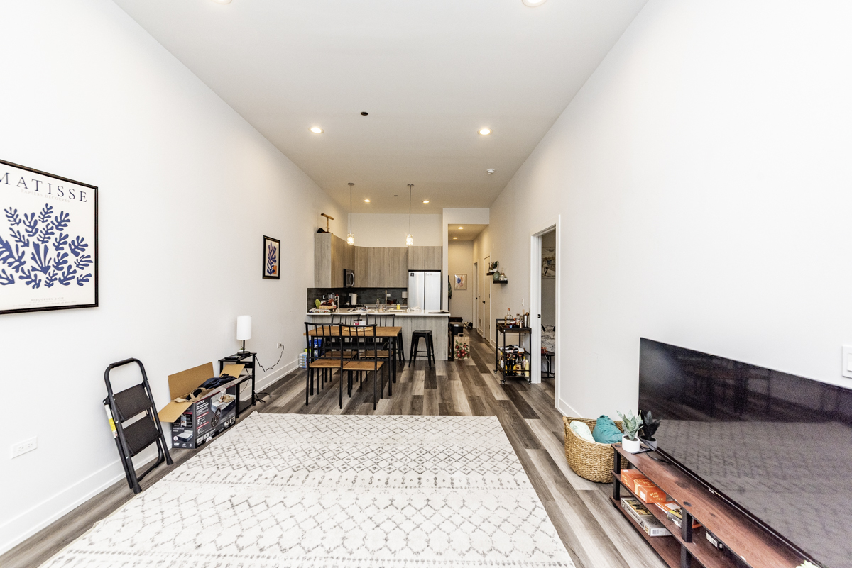 2317 N Clark Street 307