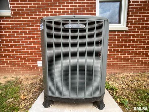 Tiny photo for 8994 Old Highway 13 Highway, Murphysboro, IL 62966 (MLS # EB459484)