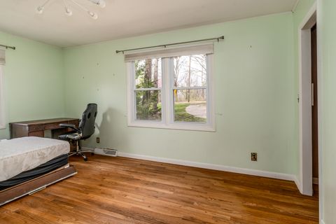 Tiny photo for 8994 Old Highway 13 Highway, Murphysboro, IL 62966 (MLS # EB459484)