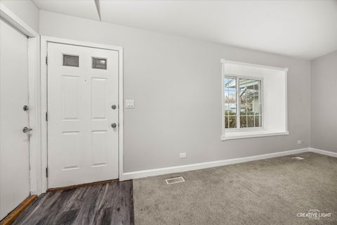 Tiny photo for 386 CAMPUS Drive, Elgin, IL 60120 (MLS # 12541390)