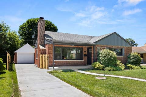 Tiny photo for 8918 Parkside Avenue, Morton Grove, IL 60053 (MLS # 12738237)