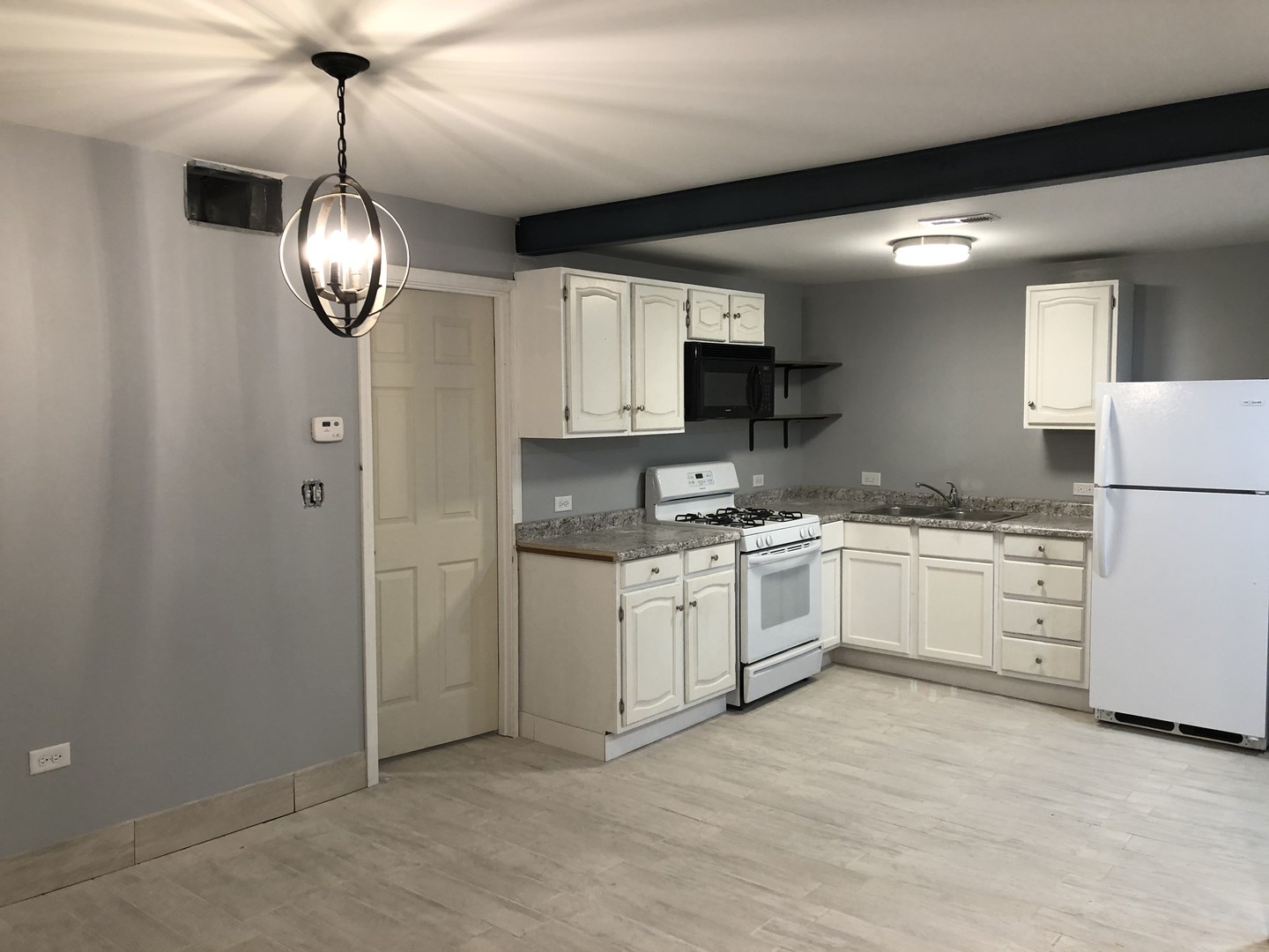 600 N Laramie Avenue