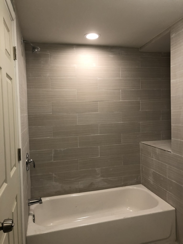 600 N Laramie Avenue