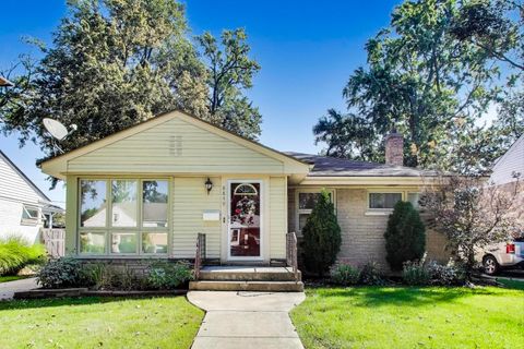 Photo of 8849 Mcvicker Avenue, Morton Grove, IL 60053 (MLS # 12489119)
