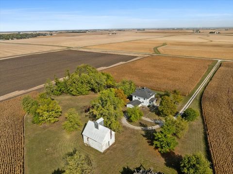 Tiny photo for 29758 N 2850 East Road, Chenoa, IL 61726 (MLS # 12494133)
