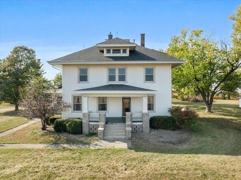 Tiny photo for 29758 N 2850 East Road, Chenoa, IL 61726 (MLS # 12494133)