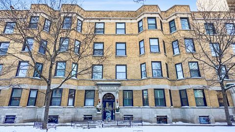 1705 N Crilly Court 2 Chicago IL 60614