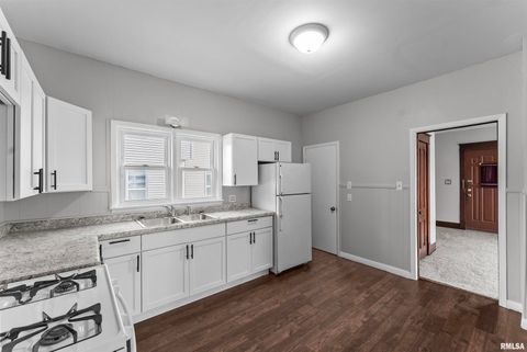 Tiny photo for 1703 18TH Avenue, Moline, IL 61265 (MLS # QC4269518)