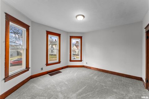 Tiny photo for 1703 18TH Avenue, Moline, IL 61265 (MLS # QC4269518)