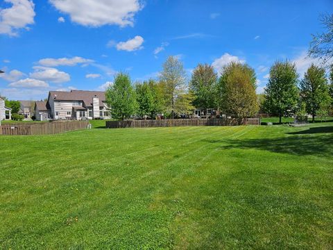5230 GREENSHIRE Circle Lake In The Hills IL 60156