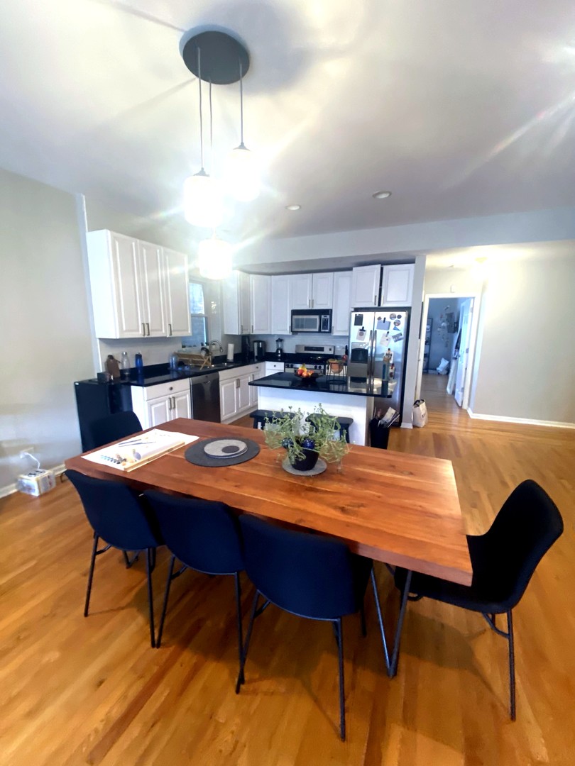 2236 W ARMITAGE Avenue 304