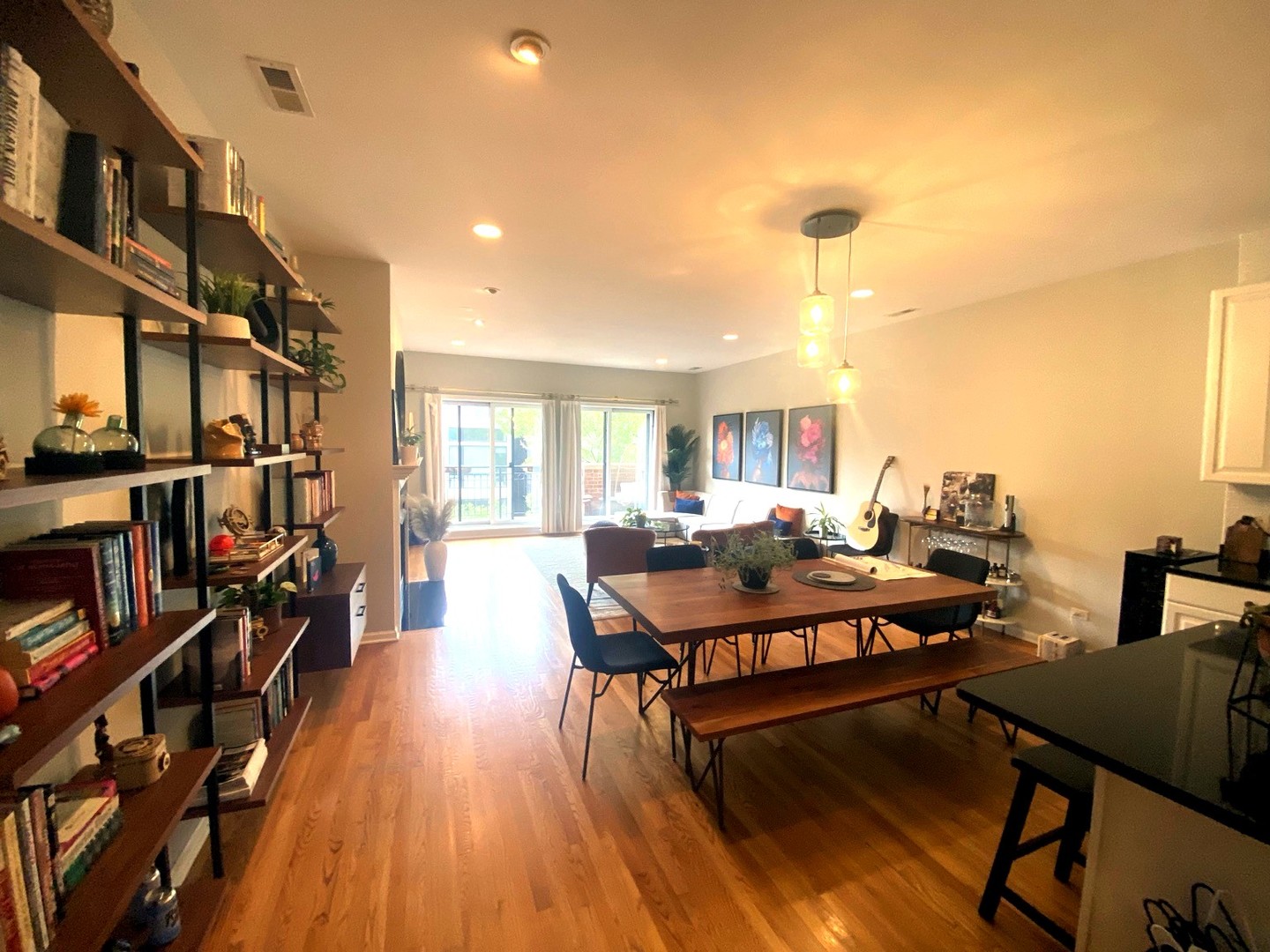 2236 W ARMITAGE Avenue 304