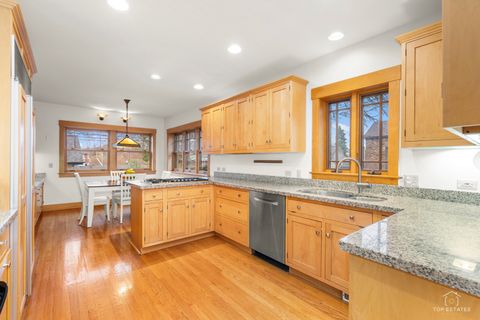 Tiny photo for 82 Lawton Road, Riverside, IL 60546 (MLS # 12615235)
