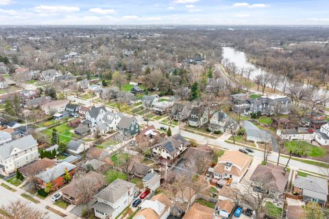 Tiny photo for 82 Lawton Road, Riverside, IL 60546 (MLS # 12615235)