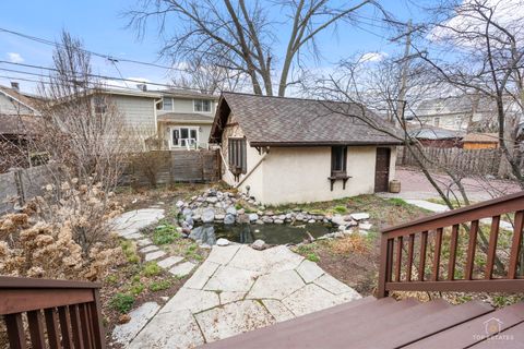 Tiny photo for 82 Lawton Road, Riverside, IL 60546 (MLS # 12615235)