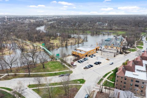 Tiny photo for 82 Lawton Road, Riverside, IL 60546 (MLS # 12615235)