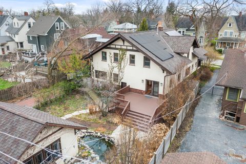 Tiny photo for 82 Lawton Road, Riverside, IL 60546 (MLS # 12615235)