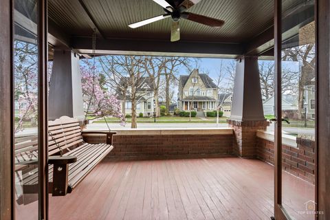 Tiny photo for 82 Lawton Road, Riverside, IL 60546 (MLS # 12615235)