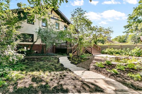 Tiny photo for 82 Lawton Road, Riverside, IL 60546 (MLS # 12615235)