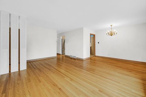 Tiny photo for 10021 Cook Avenue, Oak Lawn, IL 60453 (MLS # 12473810)